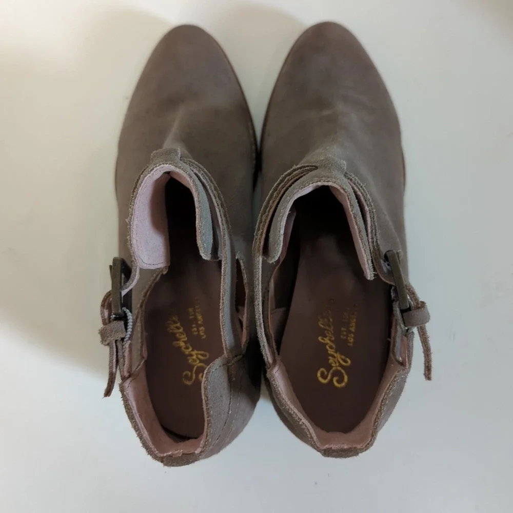 Anthropologie Seychelles   Women's Suede Western‎ Ankle Booties 7 Buckle Strap